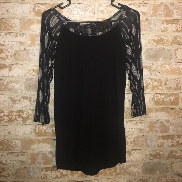 Rue21 shirt - Picture 2 of 2